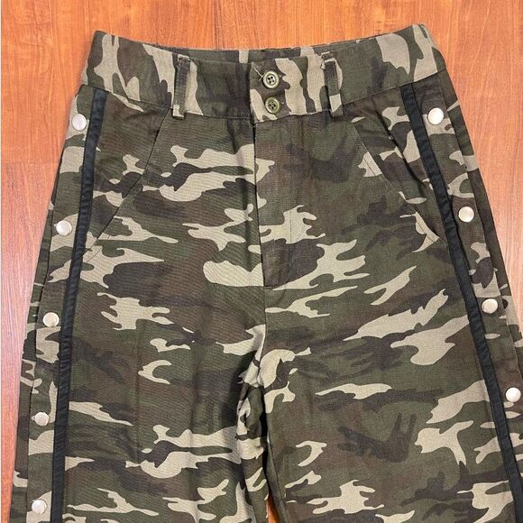 Fashion Nova Camouflage Snao Button Sides High waist Bell Bottom Cotton Pants XS - Picture 11 of 14